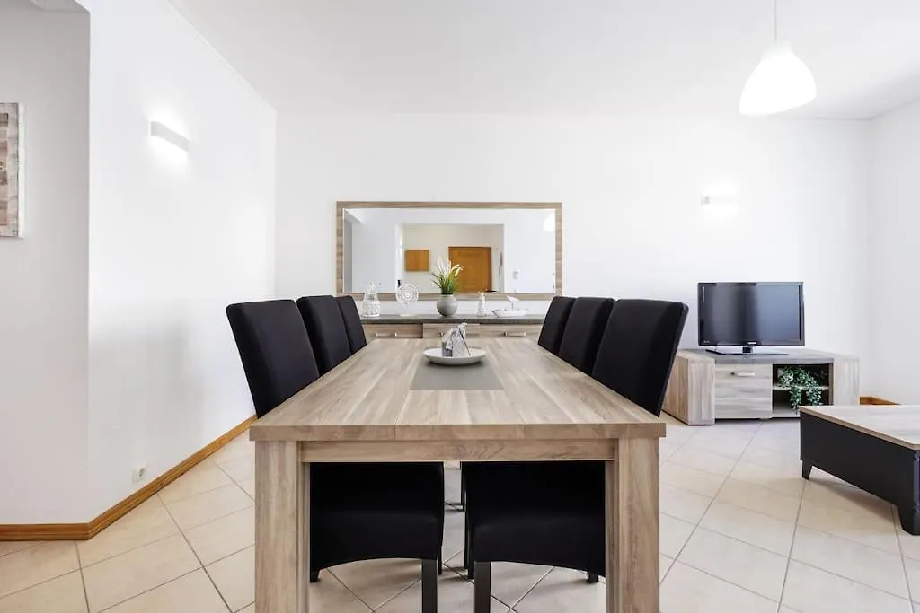 Sea-Front 1' Min! - Apartment With Ac & Wifi Quarteira